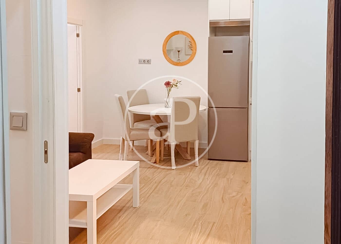 Appartement de 2 chambres à louer à Madrid ville - 1 700 € (Ref: 9915842)