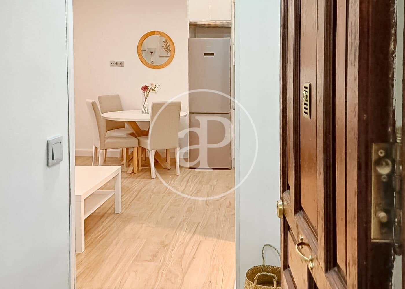 Appartement de 2 chambres à louer à Madrid ville - 1 700 € (Ref: 9915842)