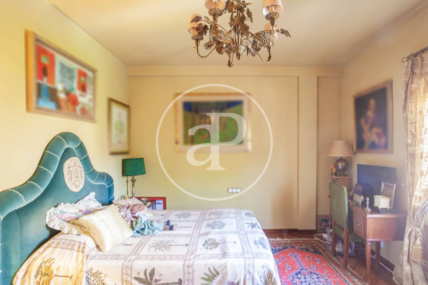 4 bedroom Villa for sale in Madrid city - € 1,440,000 (Ref: 9915843)