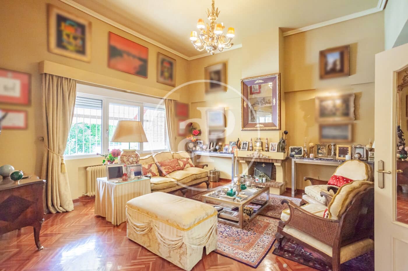 4 bedroom Villa for sale in Madrid city - € 1,440,000 (Ref: 9915843)