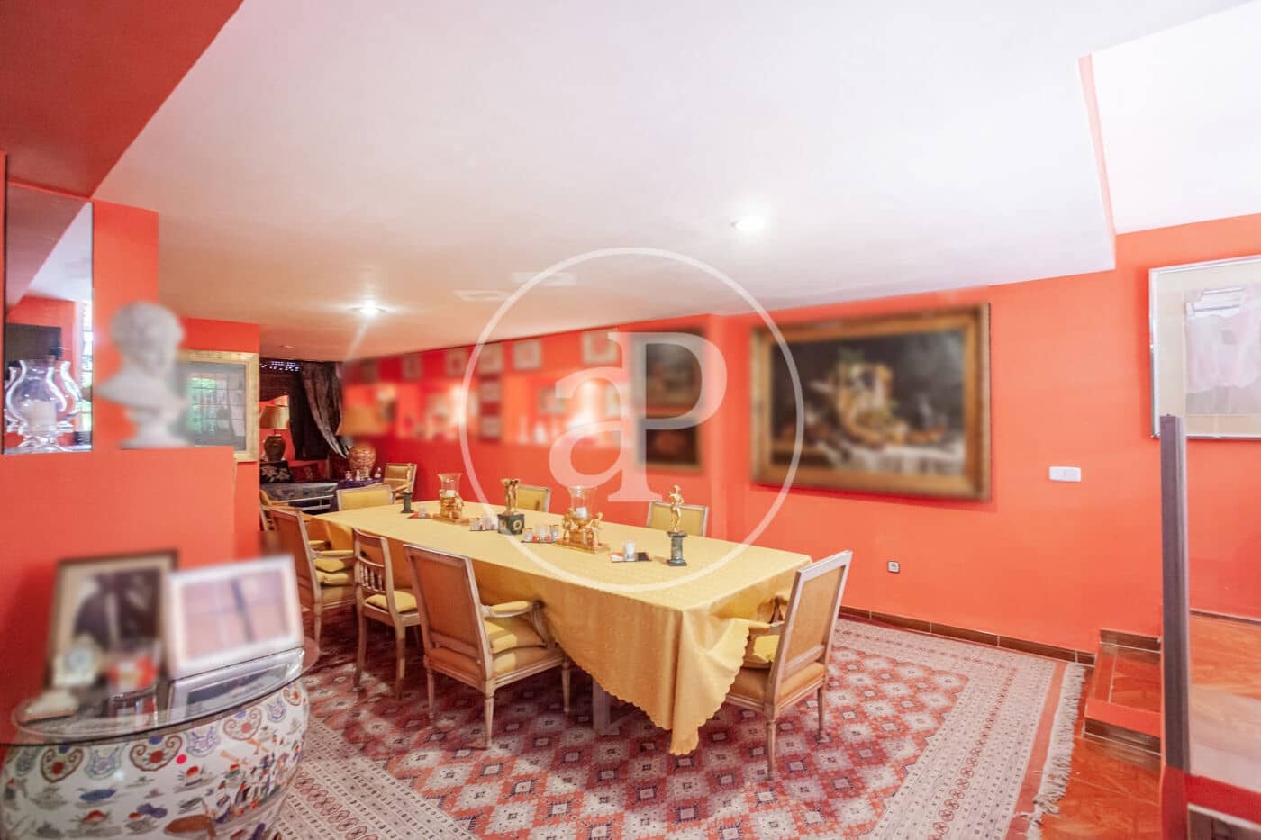 4 bedroom Villa for sale in Madrid city - € 1,440,000 (Ref: 9915843)
