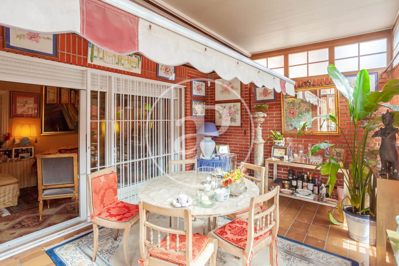 4 bedroom Villa for sale in Madrid city - € 1,440,000 (Ref: 9915843)