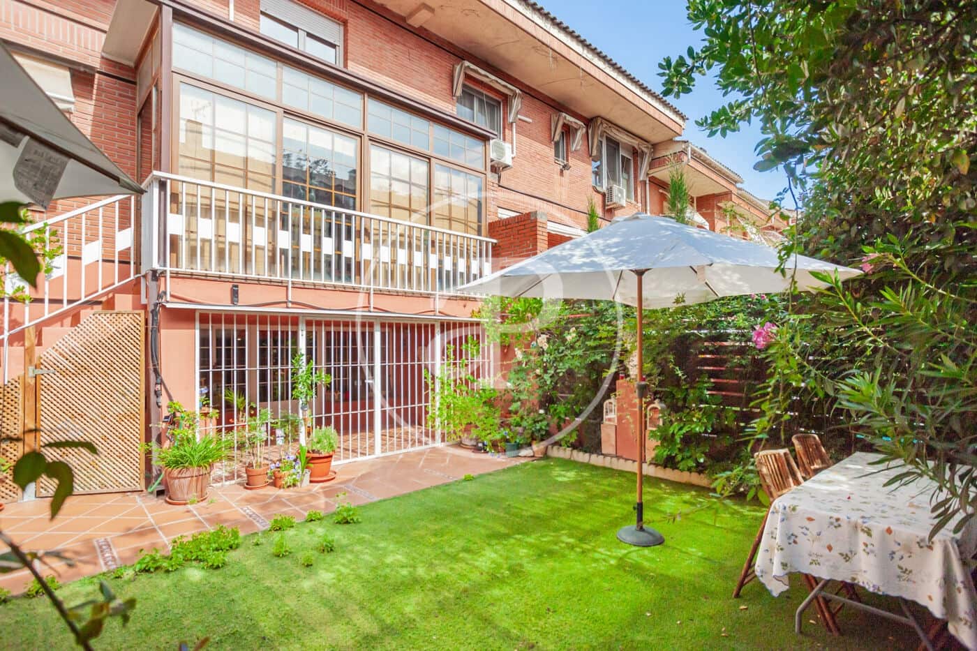 4 bedroom Villa for sale in Madrid city - € 1,440,000 (Ref: 9915843)