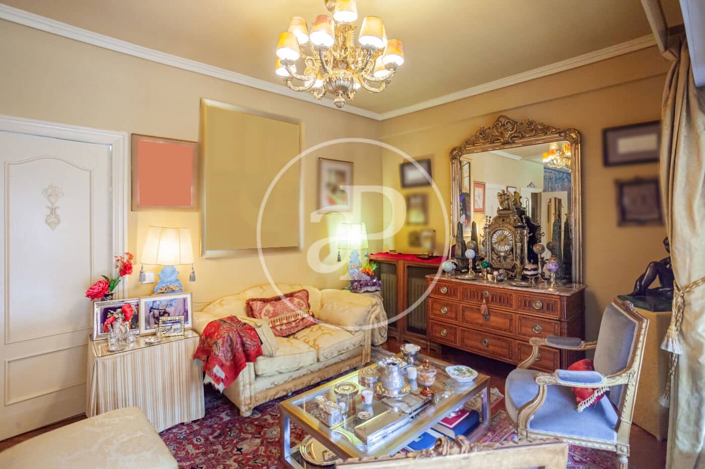 4 bedroom Villa for sale in Madrid city - € 1,440,000 (Ref: 9915843)