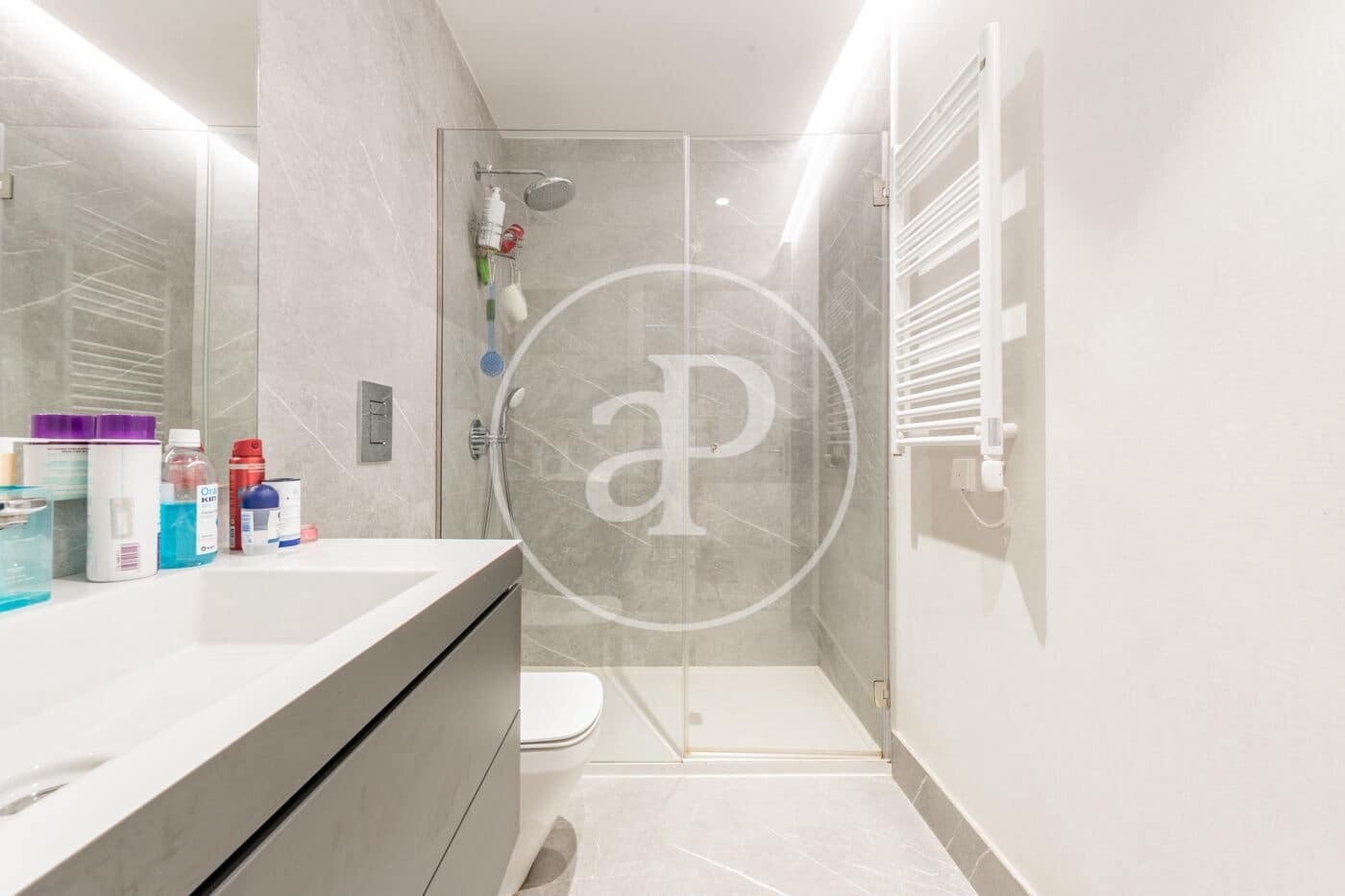 4 quarto Apartamento para venda em La Moraleja com piscina - 1 450 000 € (Ref: 9915844)