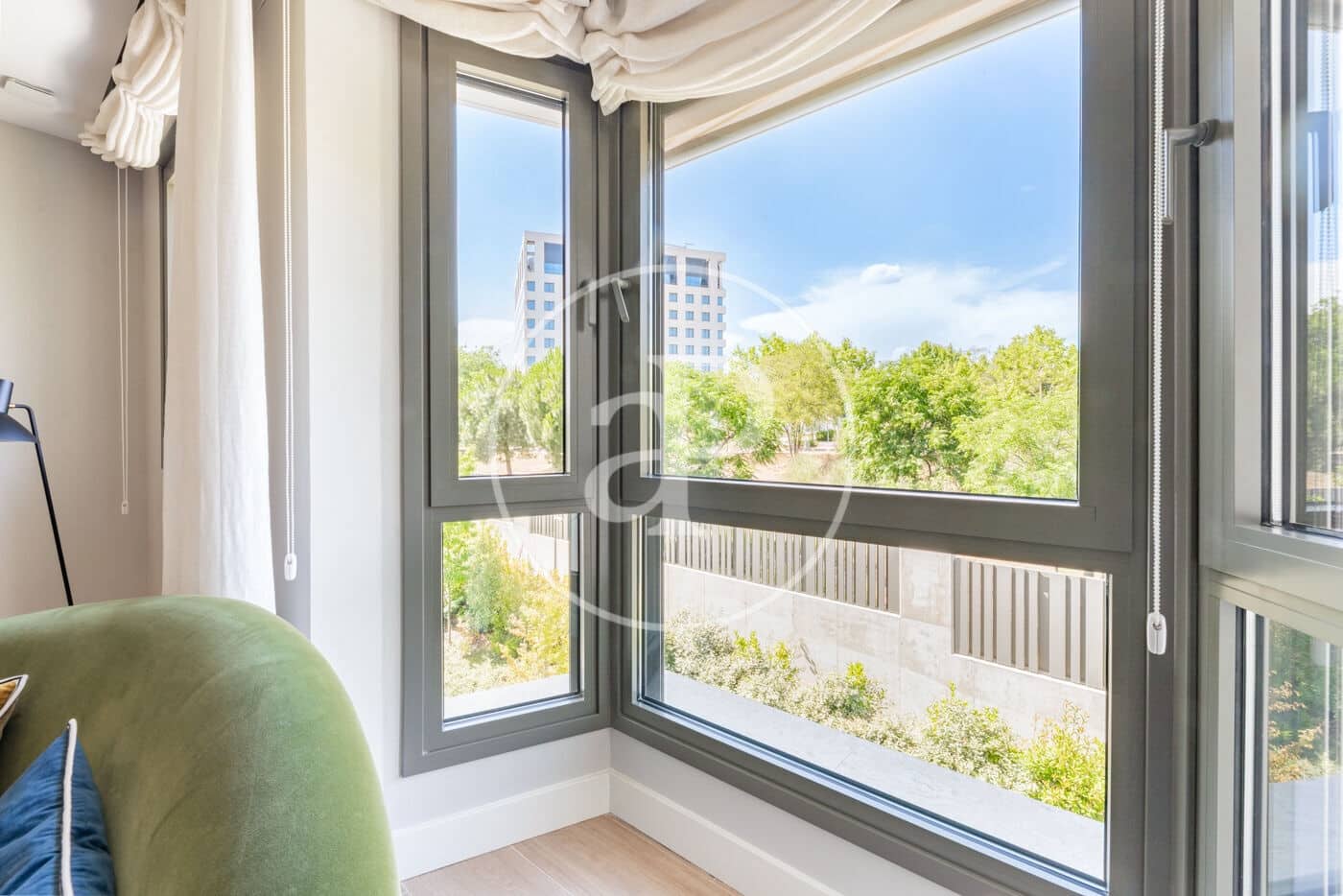 4 quarto Apartamento para venda em La Moraleja com piscina - 1 450 000 € (Ref: 9915844)