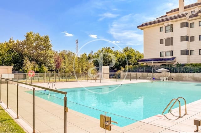 4 quarto Apartamento para venda em La Moraleja, Alcobendas com piscina - 1 450 000 € (Ref: 9915844)