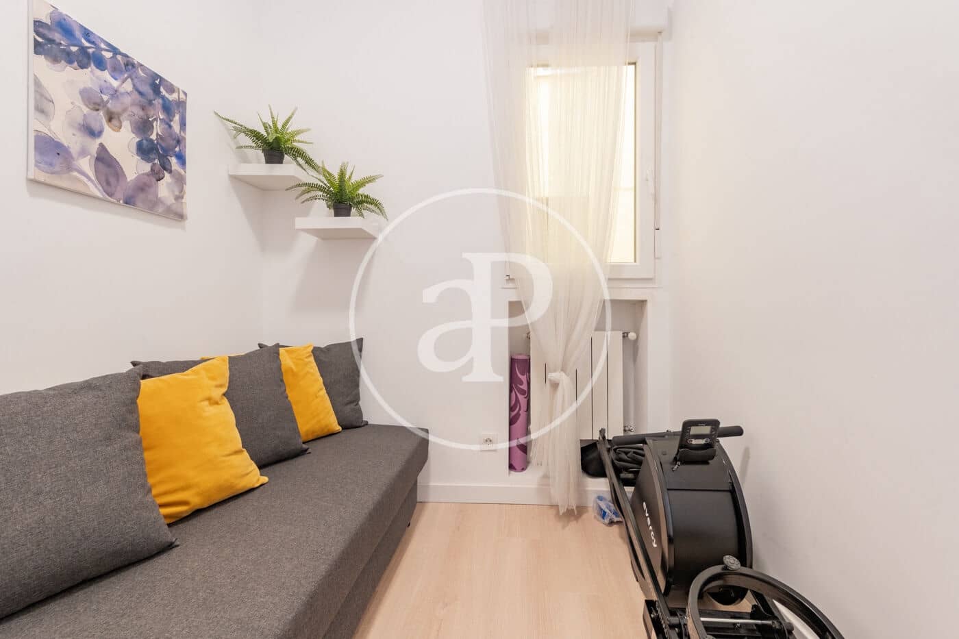 2 quarto Apartamento para arrendar em Madrid cidade - 2 100 € (Ref: 9915845)