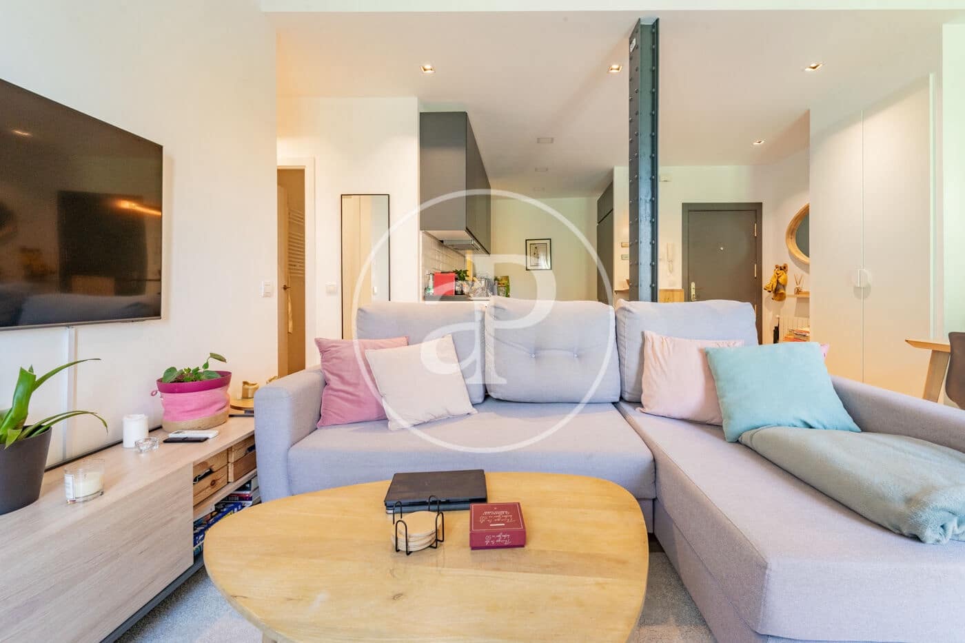 2 quarto Apartamento para arrendar em Madrid cidade - 2 100 € (Ref: 9915845)