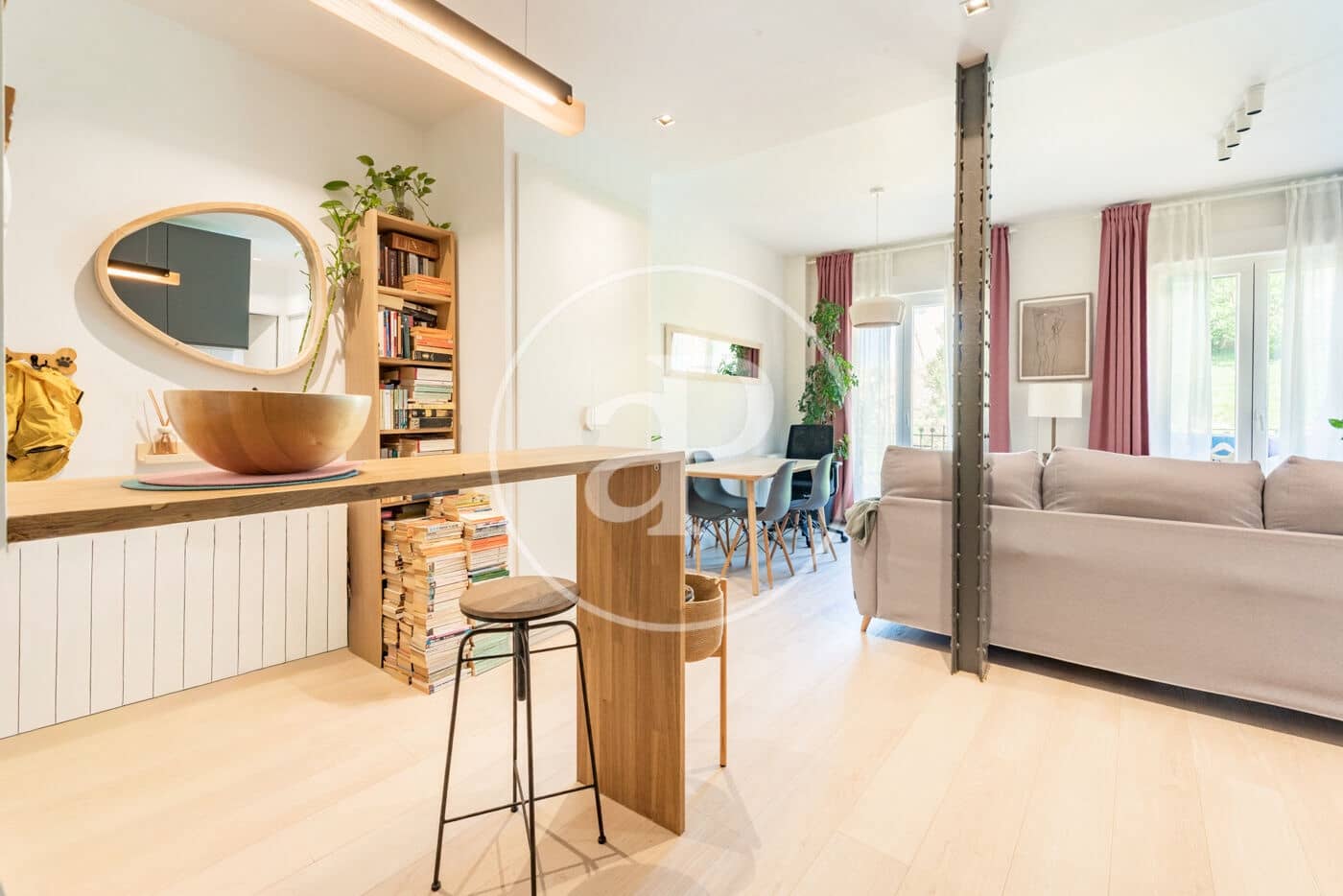 2 quarto Apartamento para arrendar em Madrid cidade - 2 100 € (Ref: 9915845)
