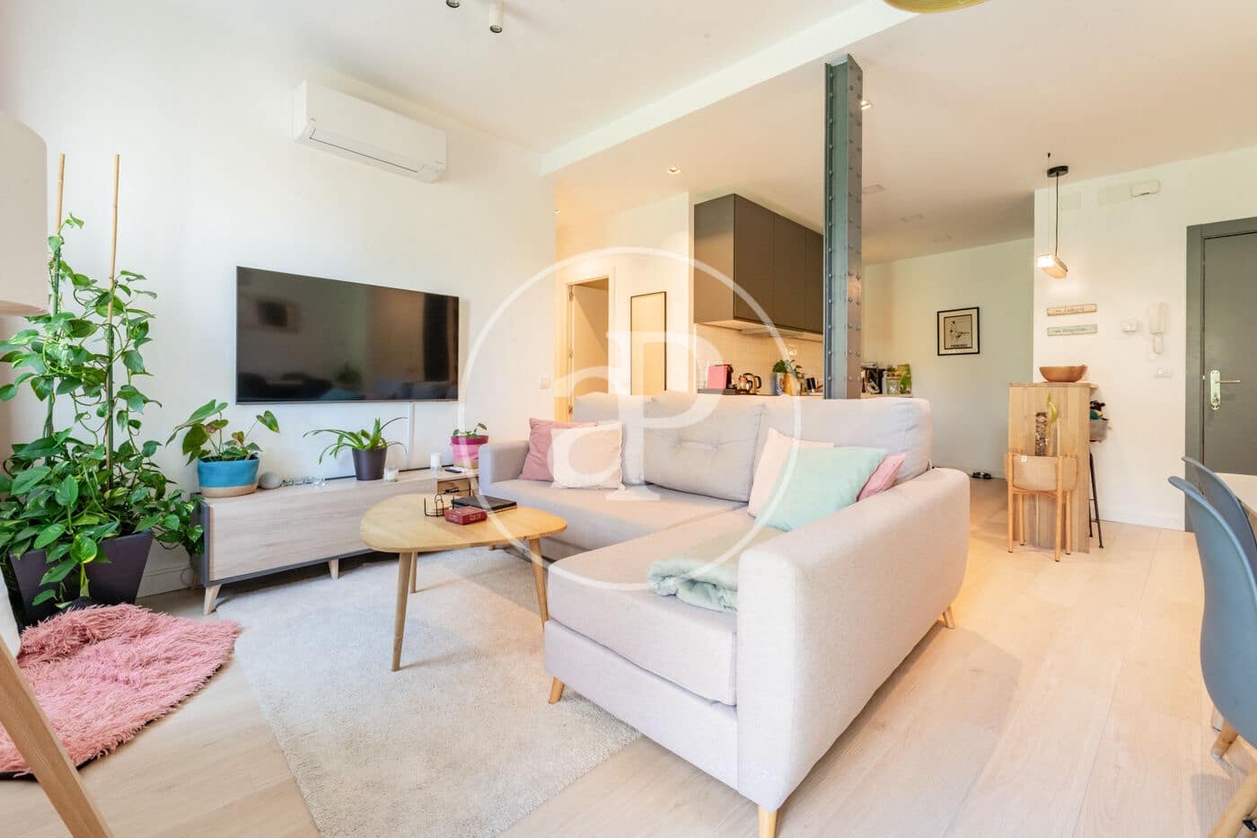 2 quarto Apartamento para arrendar em Madrid cidade - 2 100 € (Ref: 9915845)