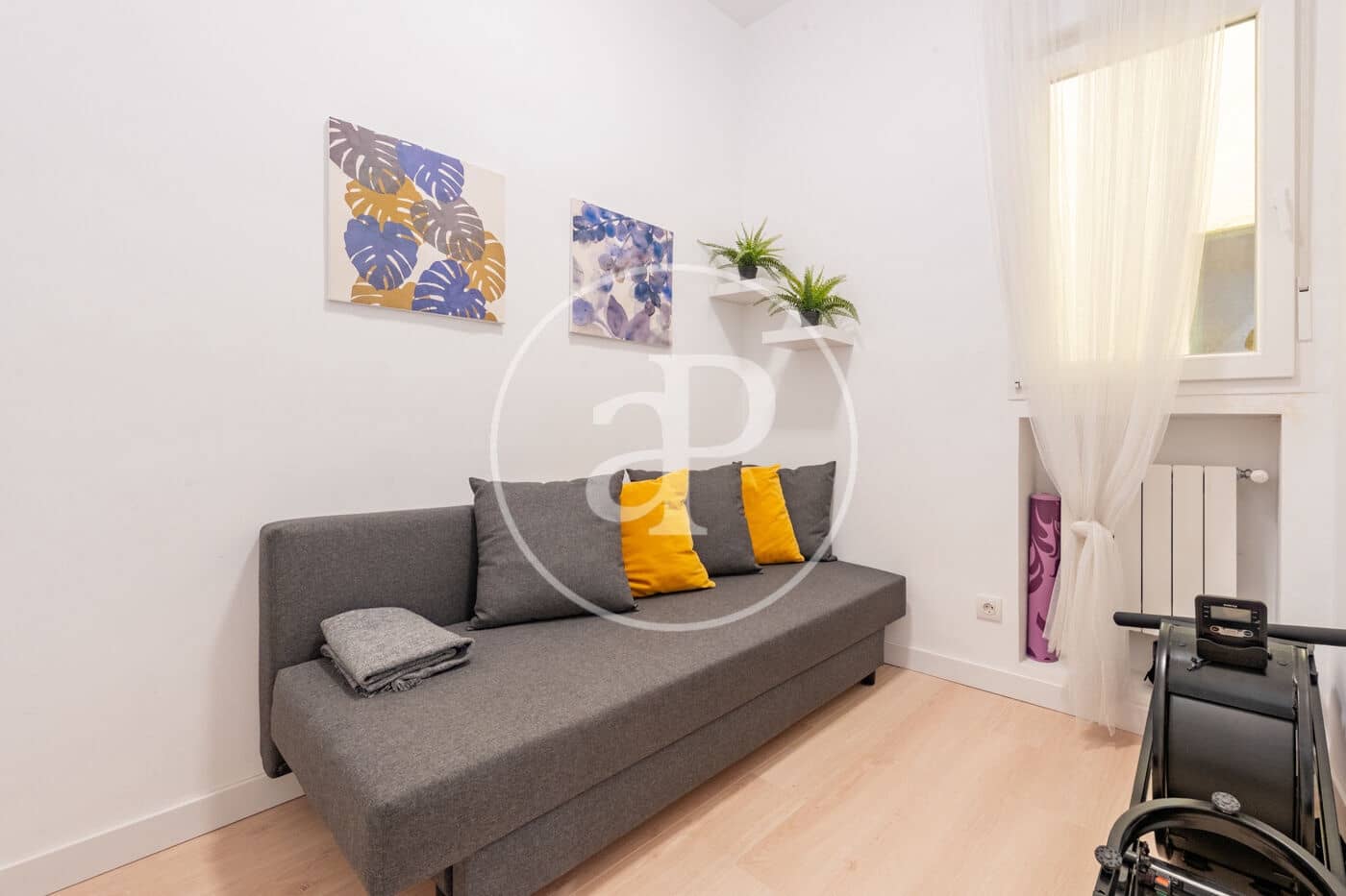 2 quarto Apartamento para arrendar em Madrid cidade - 2 100 € (Ref: 9915845)