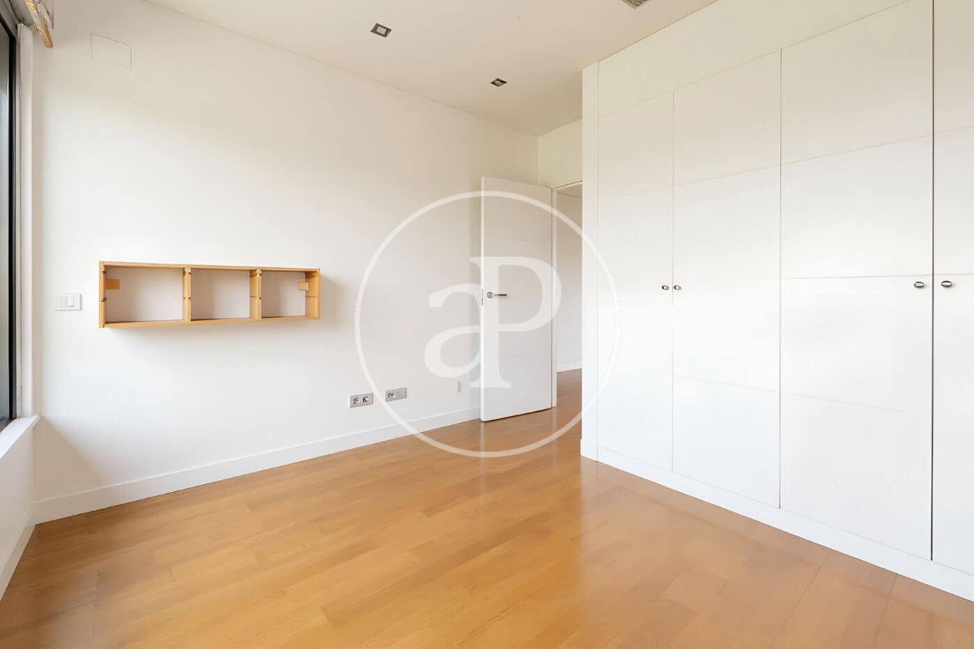 2 Zimmer Apartment zu vermieten in Madrid Stadt mit Pool Garage - 1.700 € (Ref: 9915846)