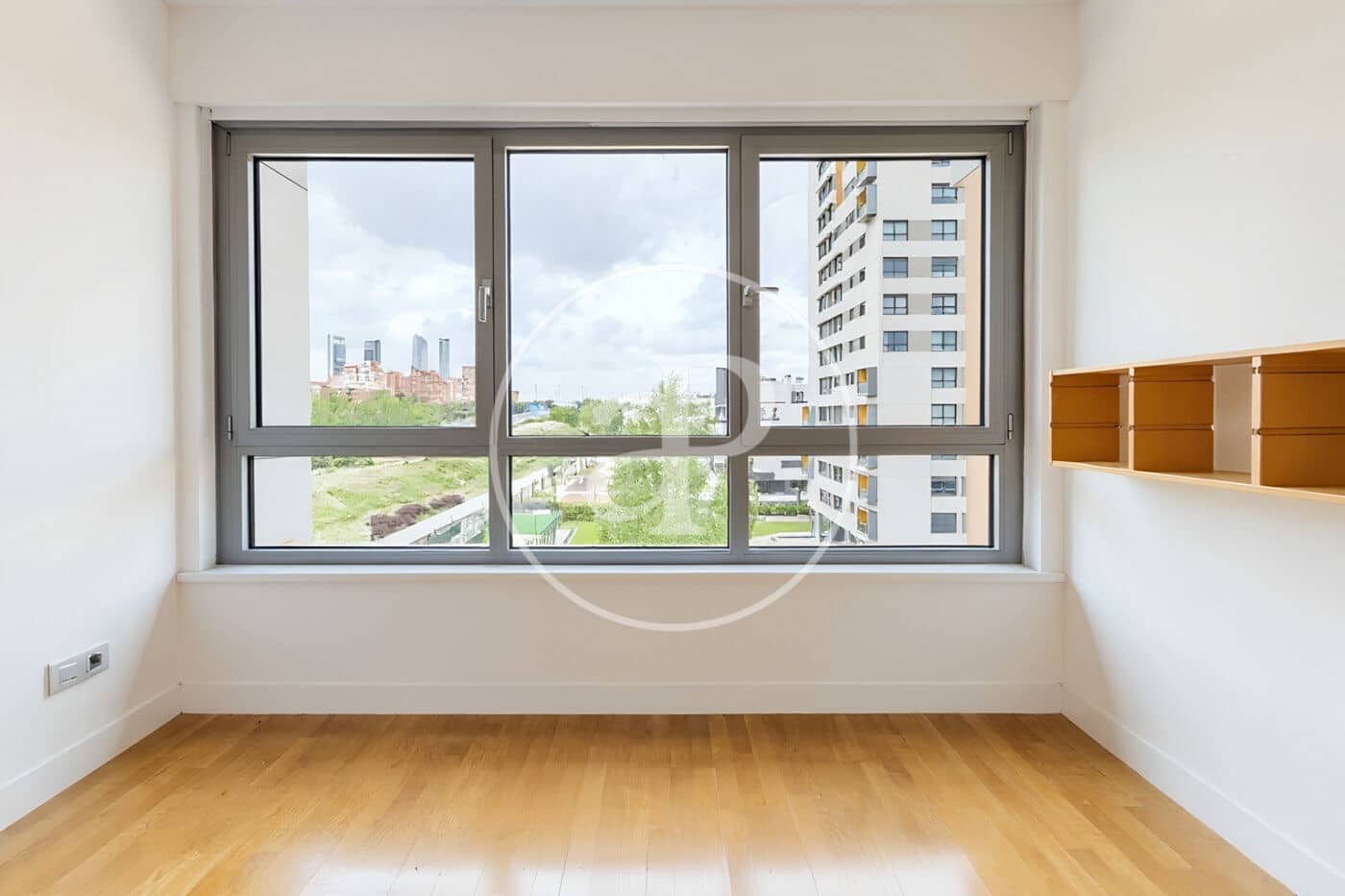 2 Zimmer Apartment zu vermieten in Madrid Stadt mit Pool Garage - 1.700 € (Ref: 9915846)