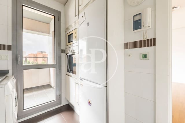2 Zimmer Apartment zu vermieten in Valdefuentes, Madrid Stadt mit Pool Garage - 1.700 € (Ref: 9915846)