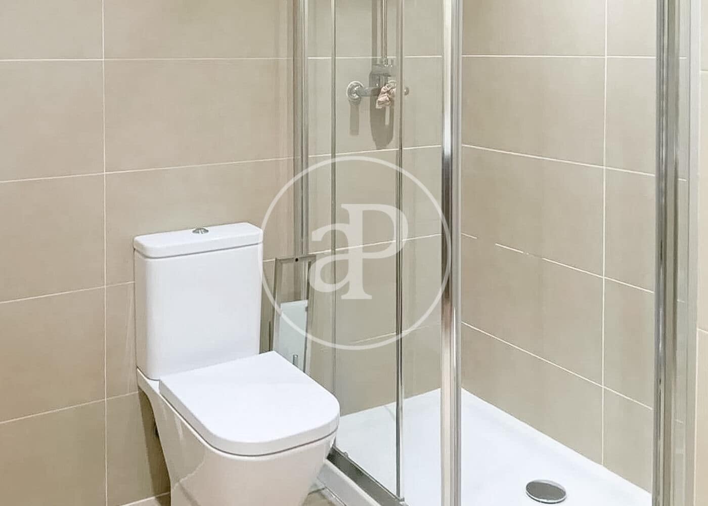 5 slaapkamer Villa te koop in Madrid stad met zwembad - € 1.680.000 (Ref: 9915847)