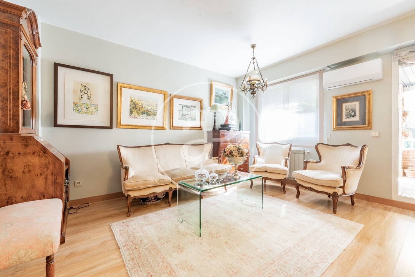 5 bedroom Villa for sale in Madrid city with pool - € 1,680,000 (Ref: 9915847)