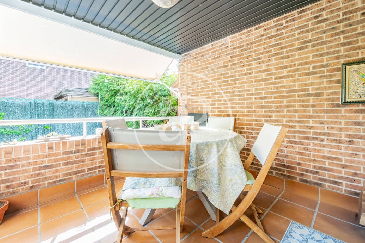 5 bedroom Villa for sale in Madrid city with pool - € 1,680,000 (Ref: 9915847)