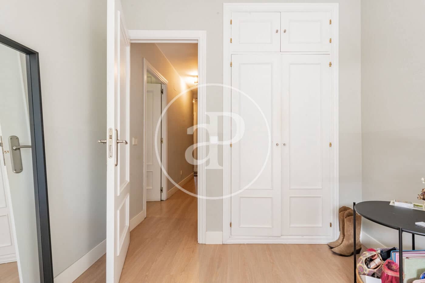 5 bedroom Villa for sale in Madrid city with pool - € 1,680,000 (Ref: 9915847)