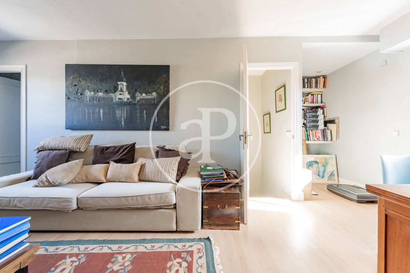 5 bedroom Villa for sale in Madrid city with pool - € 1,680,000 (Ref: 9915847)