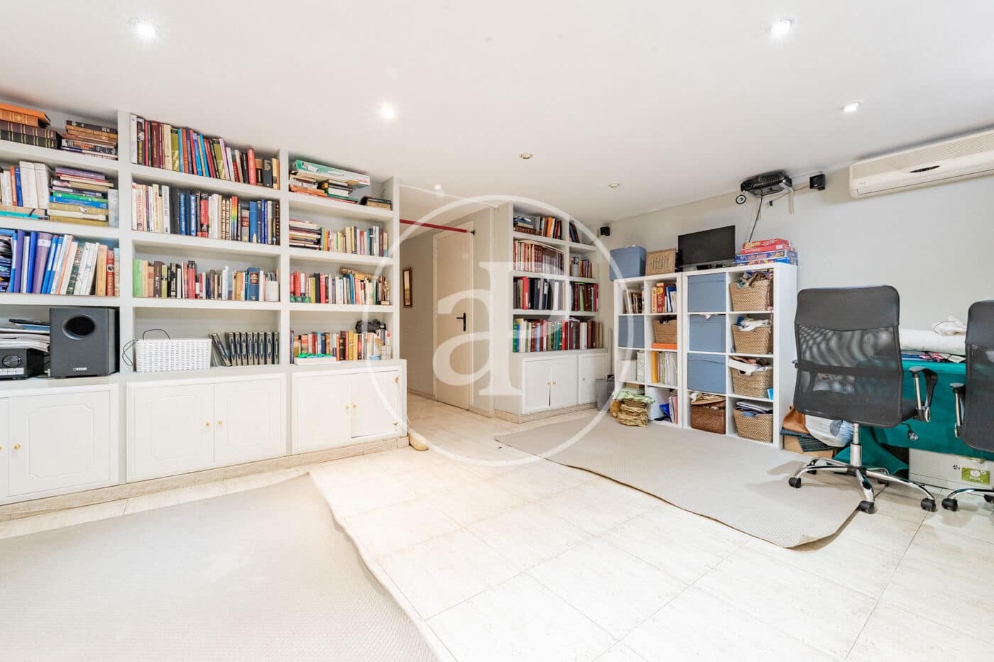 5 bedroom Villa for sale in Madrid city with pool - € 1,680,000 (Ref: 9915847)