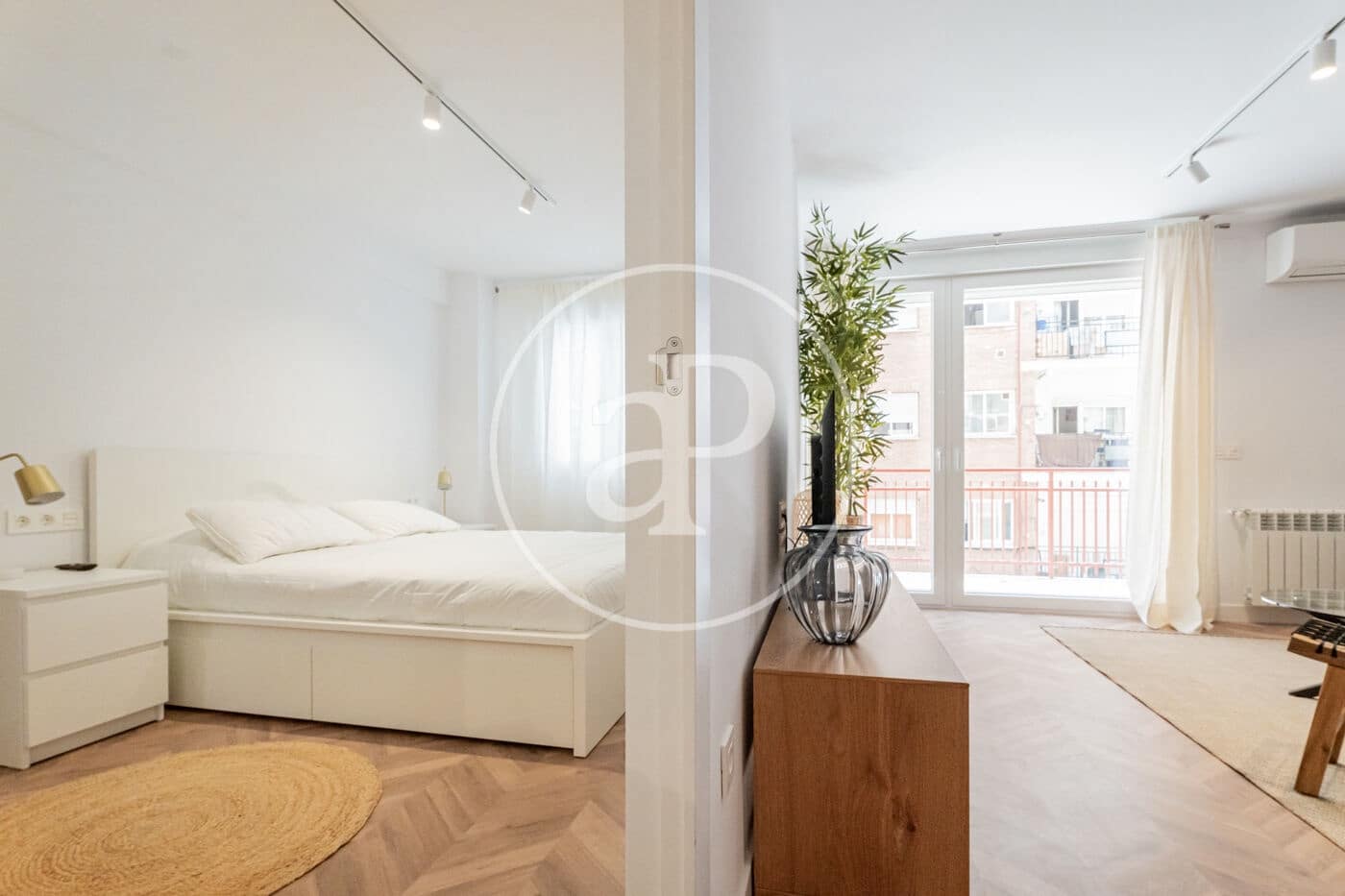 1 sovrum Lägenhet att hyra i Madrid stad - 1 950 € (Ref: 9920440)