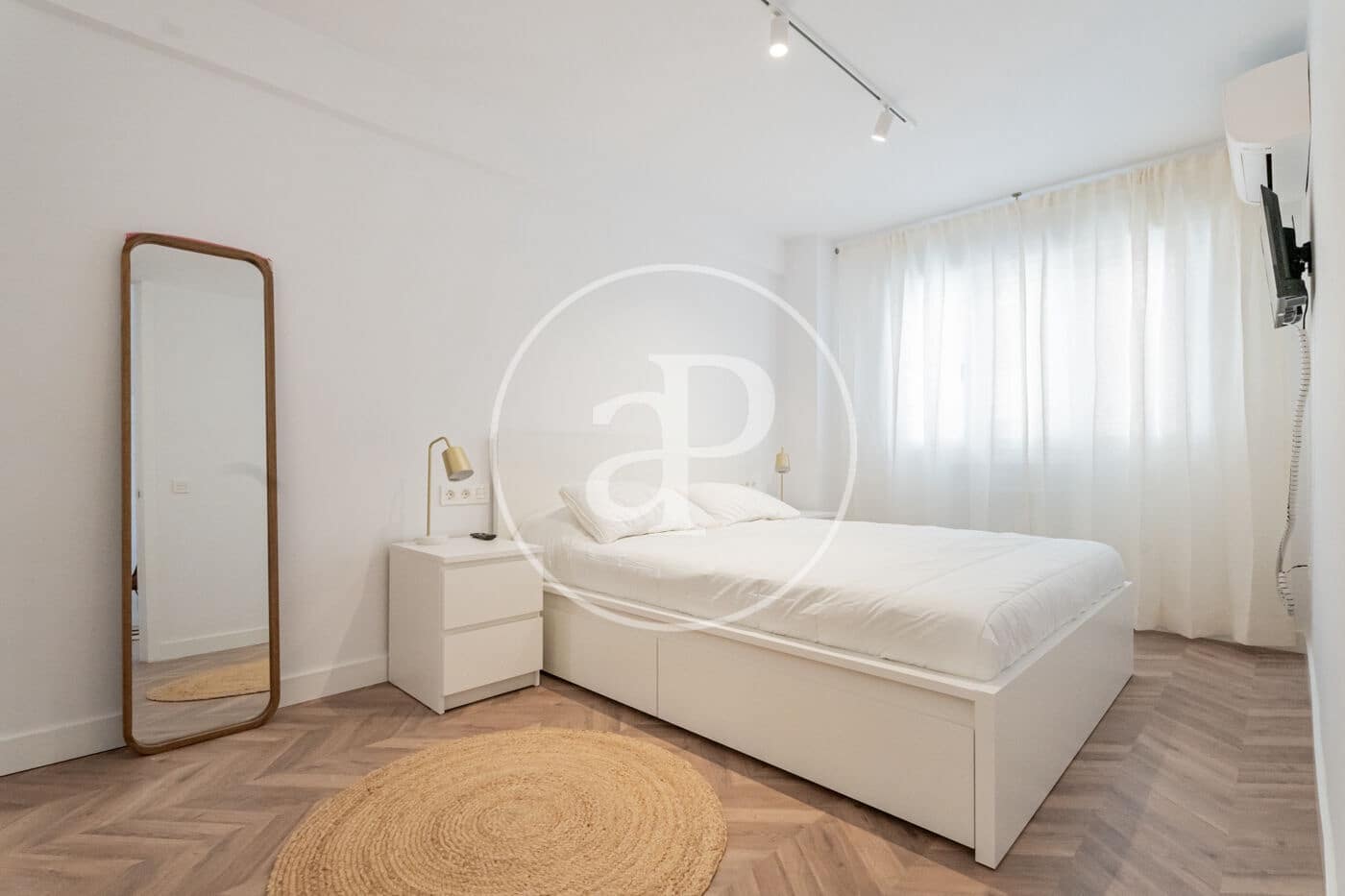 1 sovrum Lägenhet att hyra i Madrid stad - 1 950 € (Ref: 9920440)