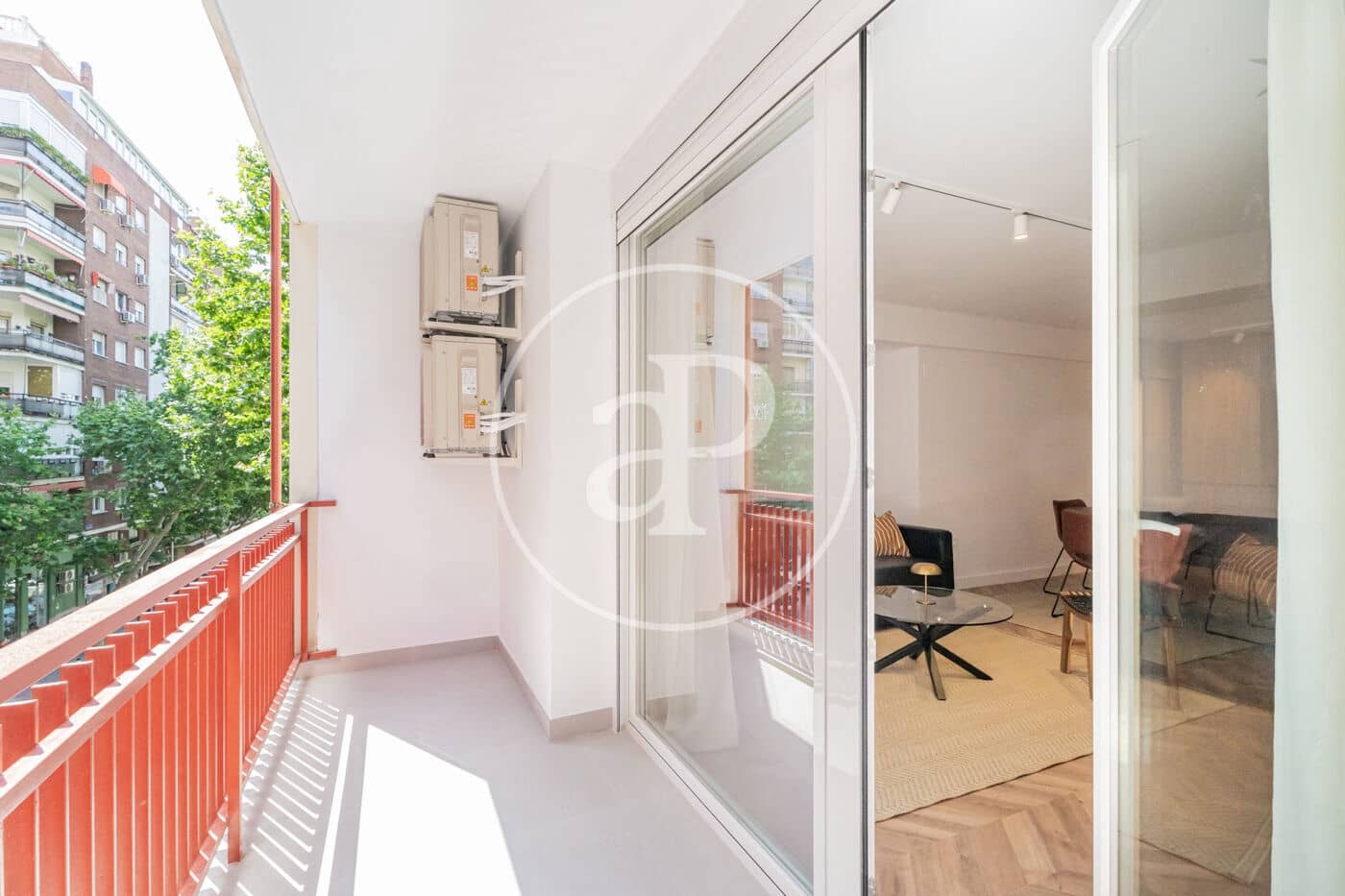 1 sovrum Lägenhet att hyra i Madrid stad - 1 950 € (Ref: 9920440)