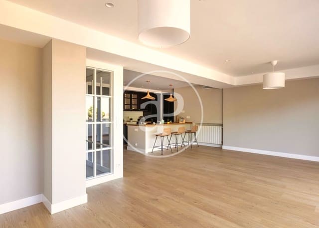 Ático de 4 habitaciones en Argüelles, Madrid ciudad en venta - 2.020.000 € (Ref: 9920441)