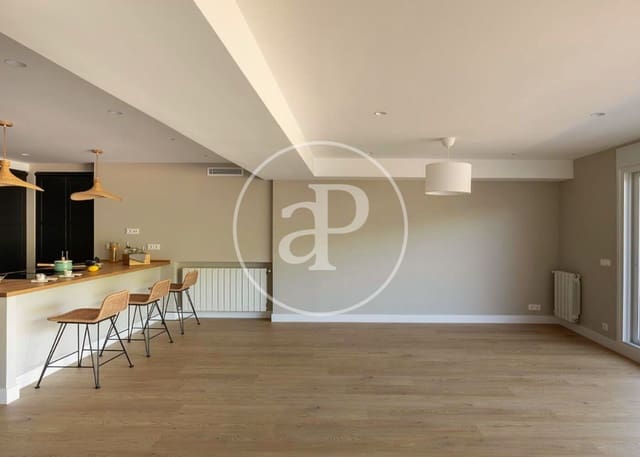 Ático de 4 habitaciones en Argüelles, Madrid ciudad en venta - 2.020.000 € (Ref: 9920441)