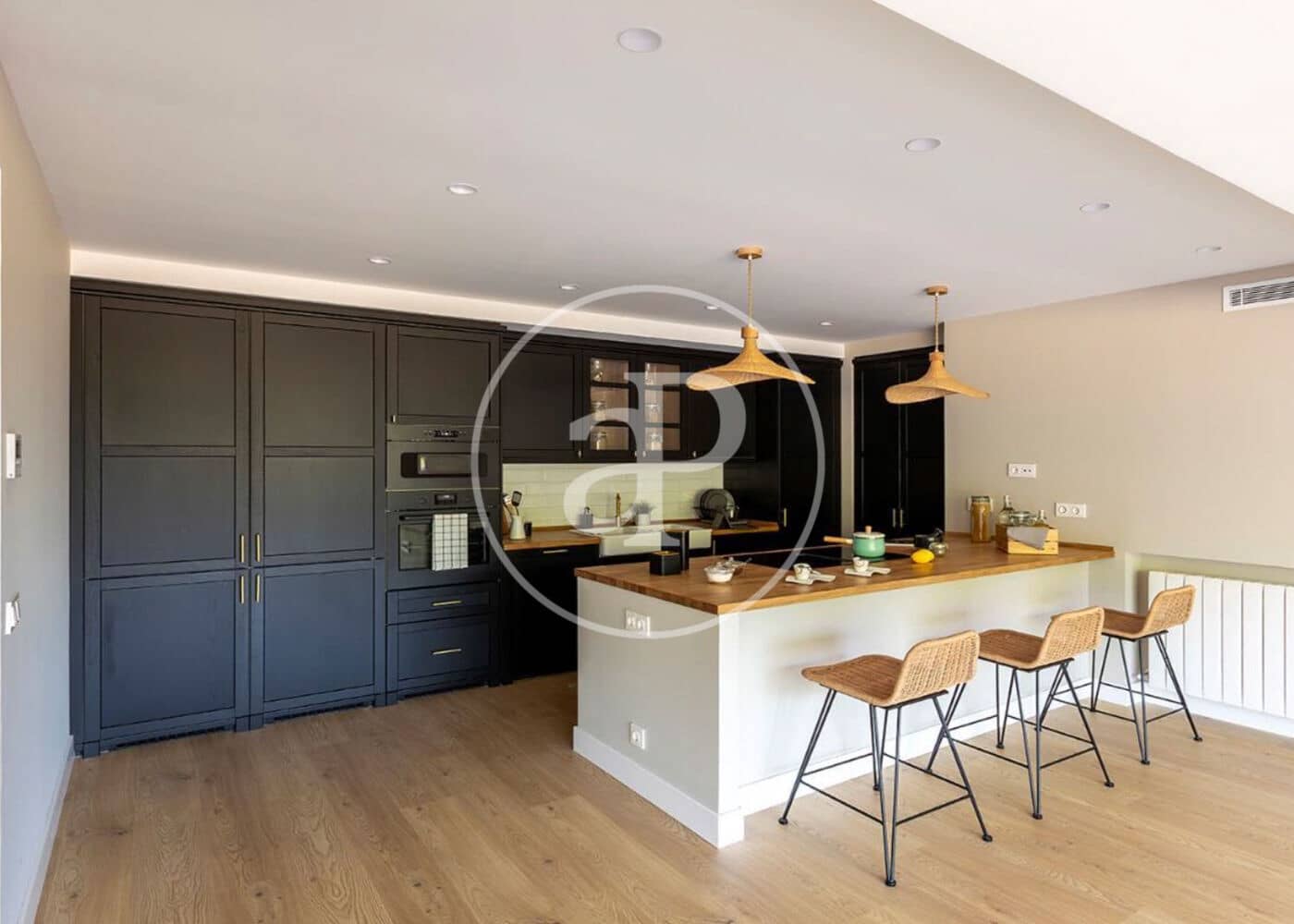 4 bedroom Penthouse for sale in Madrid city - € 2,020,000 (Ref: 9920441)