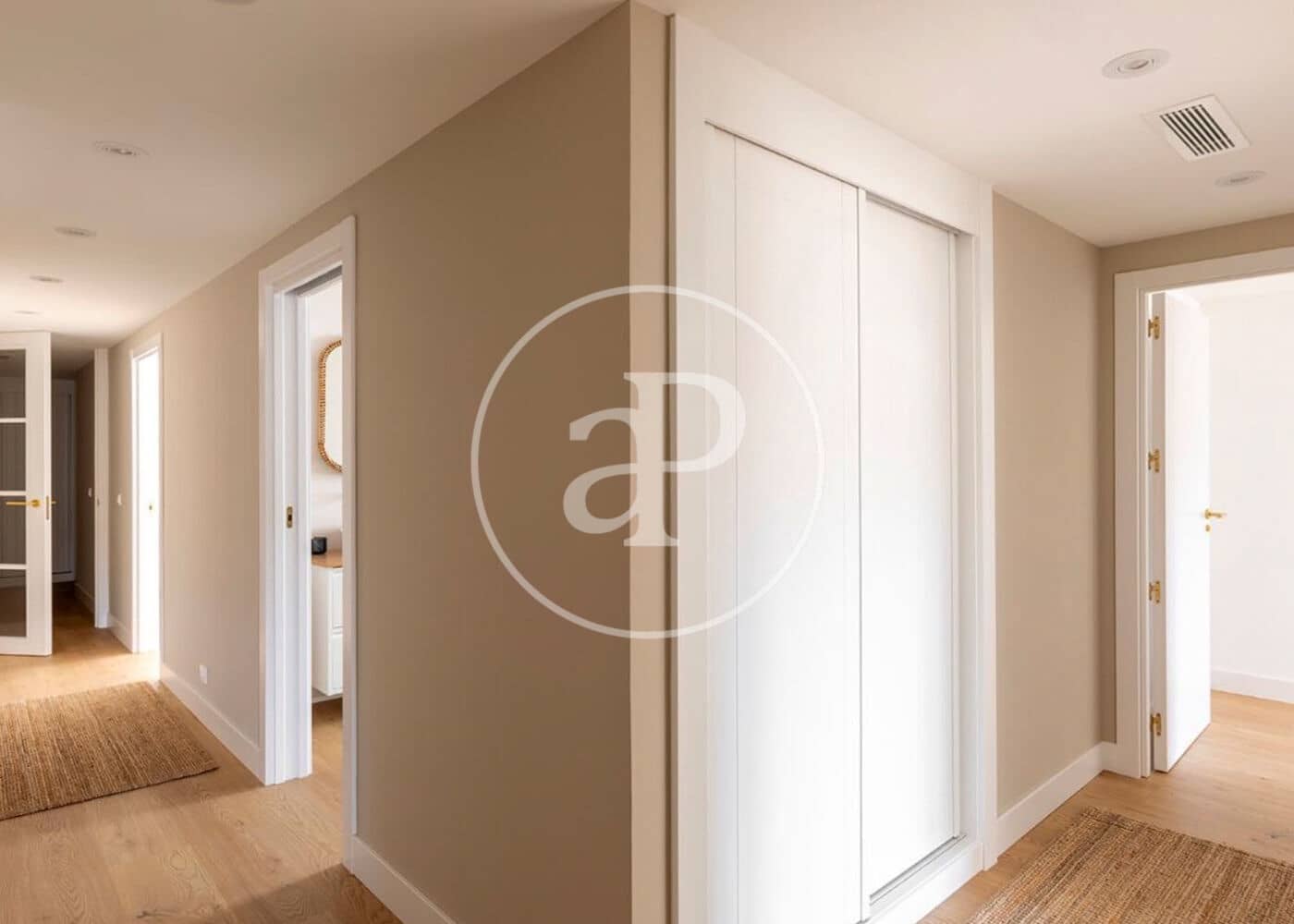 4 bedroom Penthouse for sale in Madrid city - € 2,020,000 (Ref: 9920441)