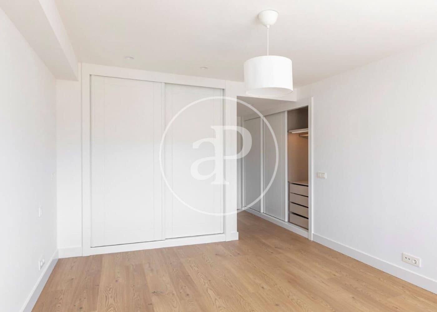 4 bedroom Penthouse for sale in Madrid city - € 2,020,000 (Ref: 9920441)