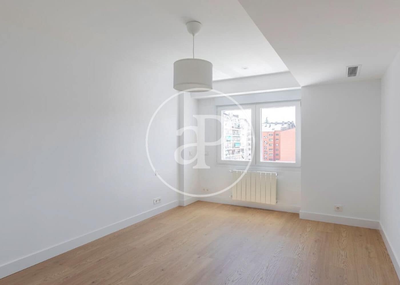 4 bedroom Penthouse for sale in Madrid city - € 2,020,000 (Ref: 9920441)