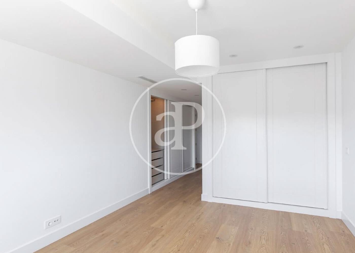 4 bedroom Penthouse for sale in Madrid city - € 2,020,000 (Ref: 9920441)
