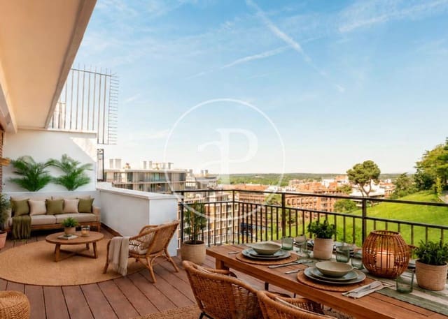 Ático de 4 habitaciones en Argüelles, Madrid ciudad en venta - 2.020.000 € (Ref: 9920441)