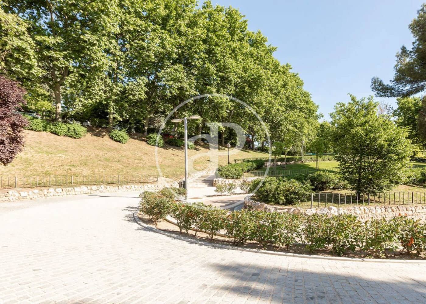 4 bedroom Penthouse for sale in Madrid city - € 2,020,000 (Ref: 9920441)