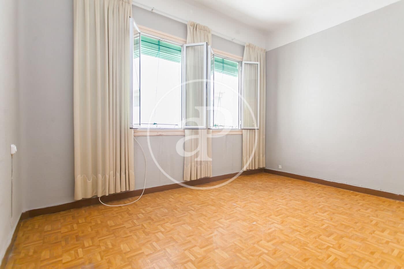 2 bedroom Apartment for sale in Madrid city - € 830,000 (Ref: 9920442)