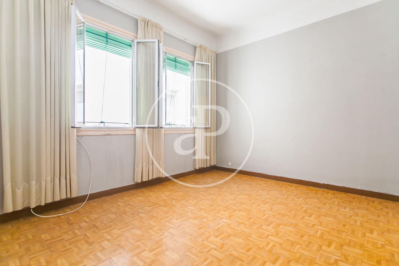 2 bedroom Apartment for sale in Madrid city - € 830,000 (Ref: 9920442)