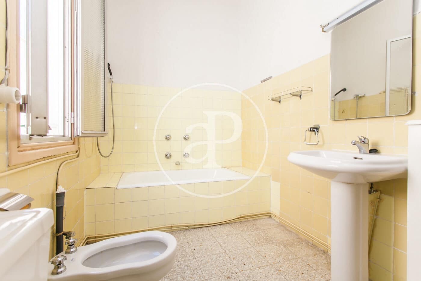 2 bedroom Apartment for sale in Madrid city - € 830,000 (Ref: 9920442)
