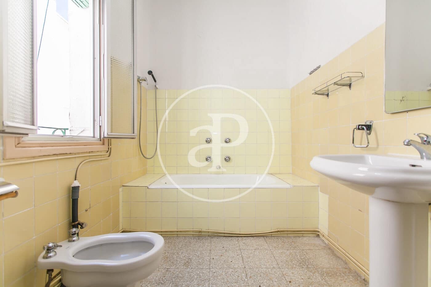 2 bedroom Apartment for sale in Madrid city - € 830,000 (Ref: 9920442)