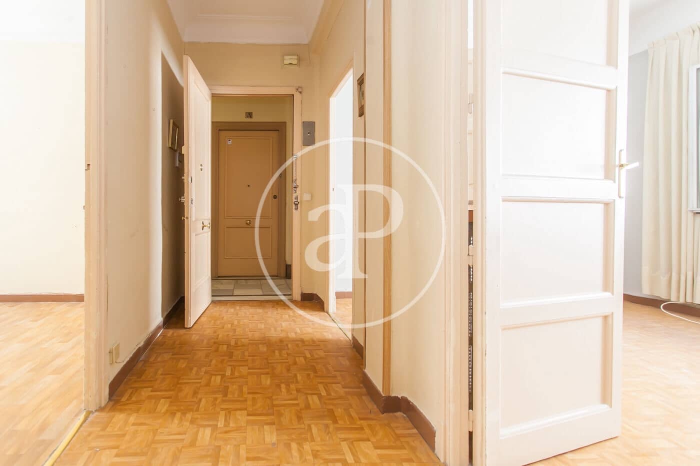 2 bedroom Apartment for sale in Madrid city - € 830,000 (Ref: 9920442)