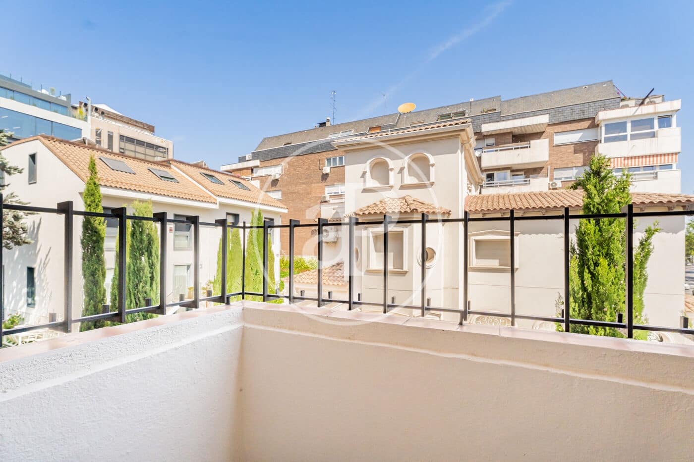 3 bedroom Apartment for sale in Madrid city with pool - € 1,059,000 (Ref: 9920443)