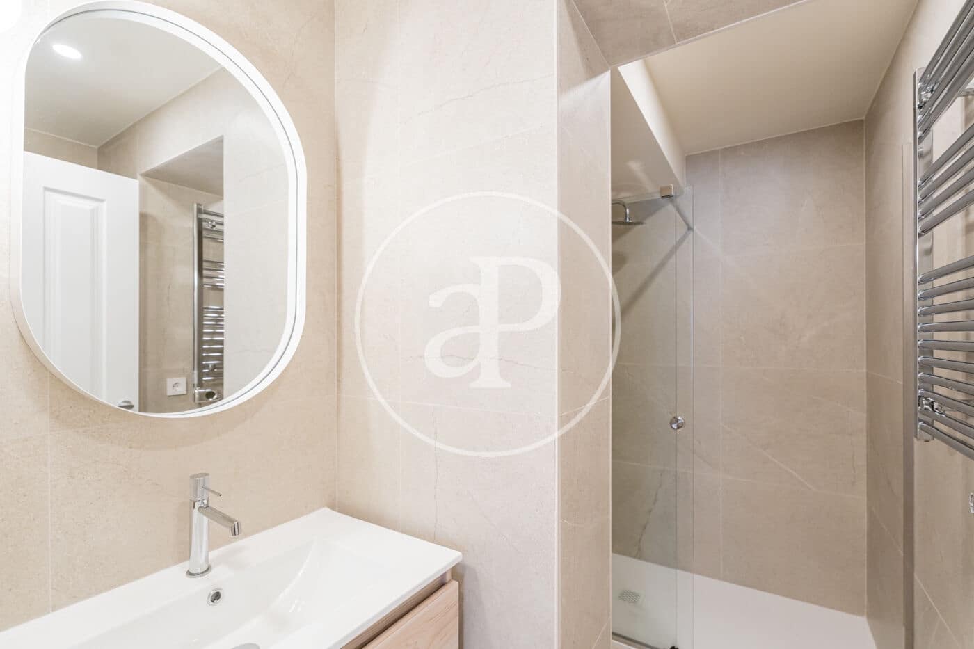 3 bedroom Apartment for sale in Madrid city with pool - € 1,059,000 (Ref: 9920443)