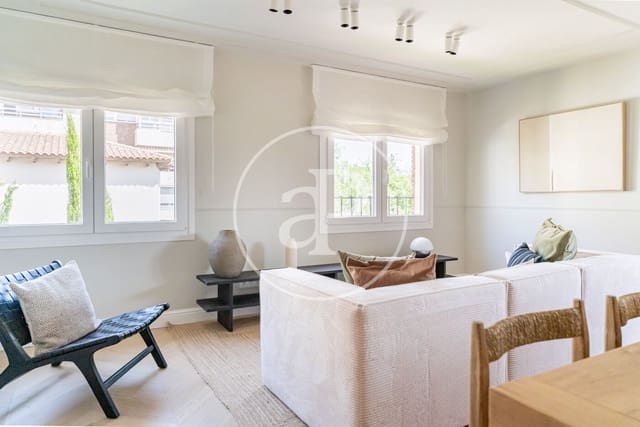 3 slaapkamer Appartement te koop in Ciudad Jardín, Madrid stad met zwembad - € 1.059.000 (Ref: 9920443)