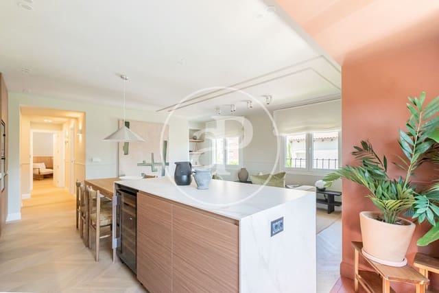 3 slaapkamer Appartement te koop in Ciudad Jardín, Madrid stad met zwembad - € 1.059.000 (Ref: 9920443)