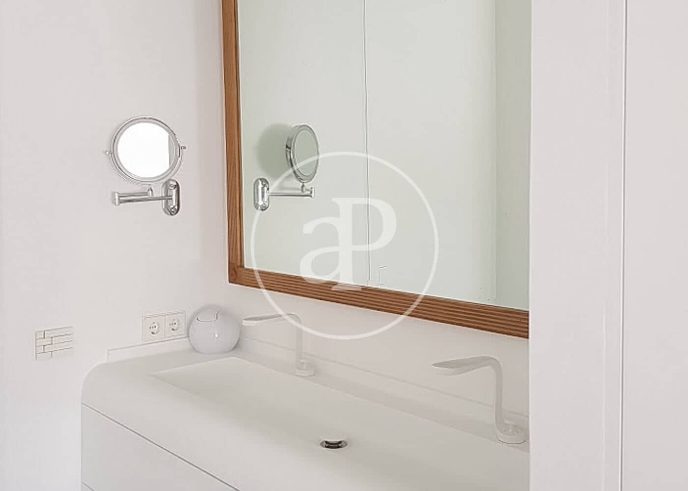 4 sovrum Lägenhet att hyra i Madrid stad med garage - 4 000 € (Ref: 9920444)