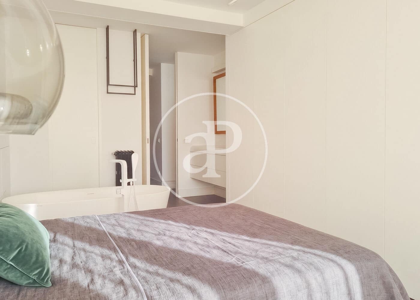 4 sovrum Lägenhet att hyra i Madrid stad med garage - 4 000 € (Ref: 9920444)