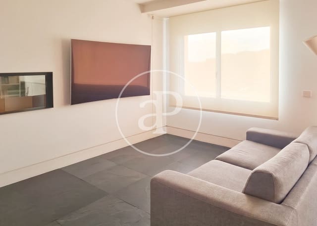4 sovrum Lägenhet att hyra i Ibiza, Madrid stad med garage - 4 000 € (Ref: 9920444)