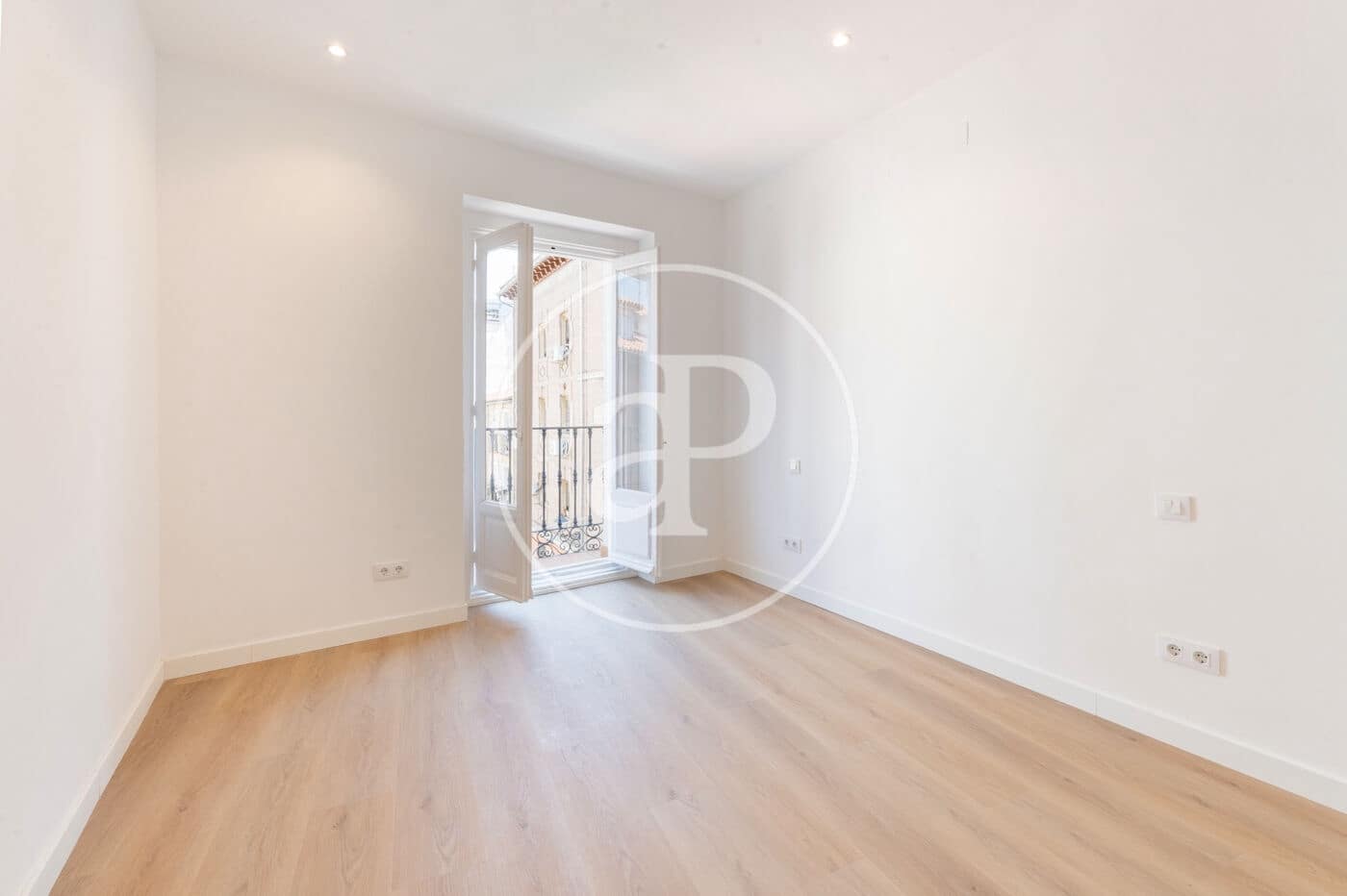 1 bedroom Apartment for sale in Madrid city - € 430,000 (Ref: 9922315)